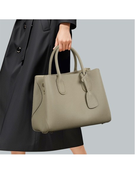 New leather women's bag large capacity cowhide handbag female middle-aged crossbody bag New leather women's bag large capacity cowhide handbag female middle-aged crossbody bag